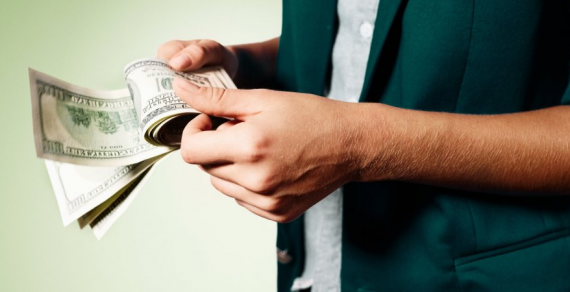 Money Habits to Master Before You’re 40
